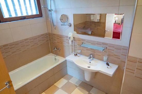 Oasis Park Hotel - New Managment Nesebar Exteriér fotografie